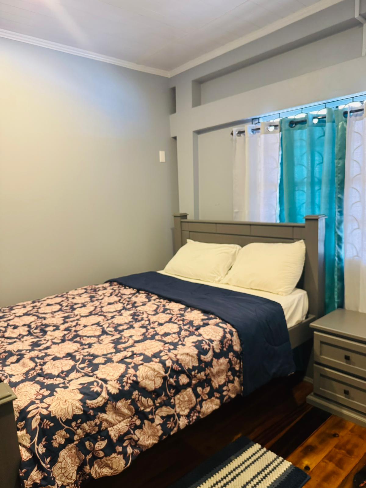 Karanjeet Inn Rooms Pictures